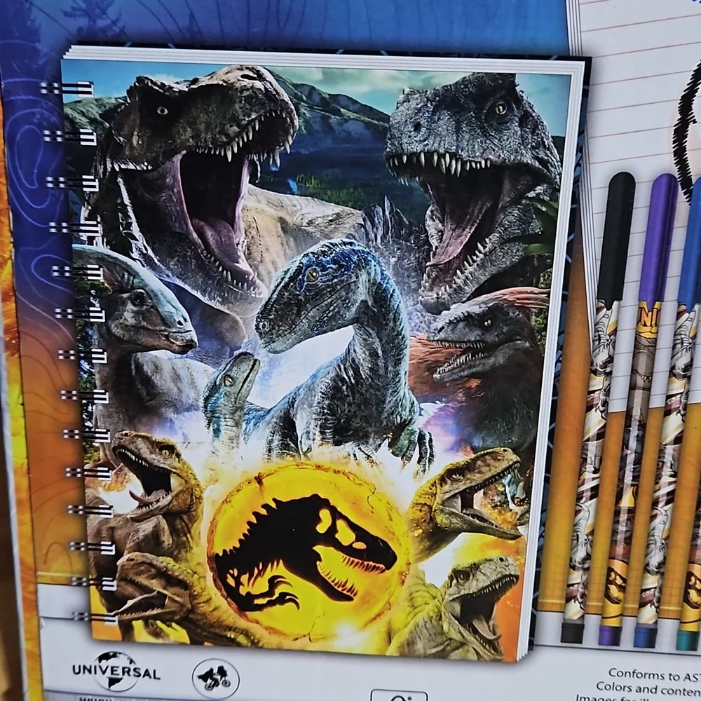 Jurassic World Journal Set Includes journal 6 gel pens and stickers! - Picture 5 of 6